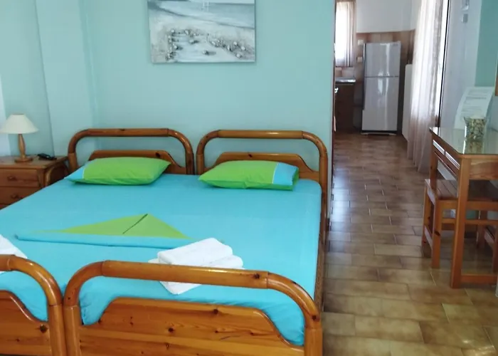 Anatoli * Serifos Town