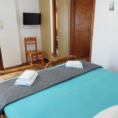 Anatoli * Serifos Town