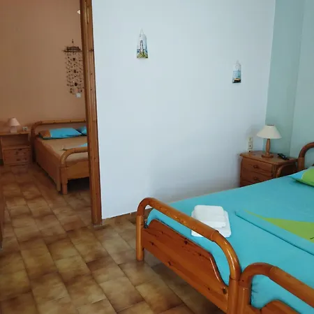 Anatoli Serifos Town